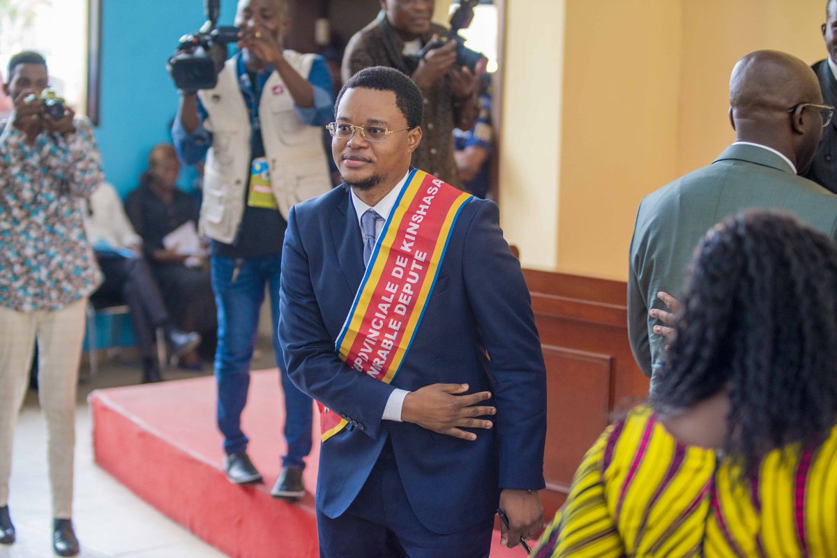 jaredpanzubbk's tweet photo. #RDC #Kinshasa : Ce jour marque le début de notre mandat de Député Provincial, mandat durant lequel nous allons travailler pour représenter les intérêts des Kinois et travailler pour la salubrité publique, la sécurité de proximité, la lutte contre la criminalité, la bonne gouvernance économique de notre province, et avec rigueur, nous allons nous investir pour un contrôle parlementaire rigoureux des actions de l’exécutif Provincial. 

Bandalungwa peut compter sur nous ❗️
Merci à Son Excellence @PatrickMuyaya pour la confiance 🙏