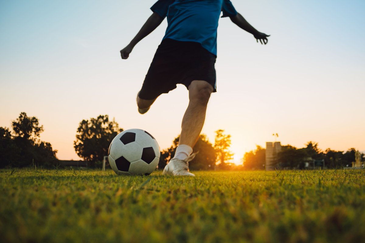 FootAnkleSTL's tweet photo. Did you know March is National Athletic Training Month? If you are dealing with sports injuries visit us at The Foot & Ankle Center today: https://t.co/JpOtEfENr7
#HeelPain #FootandAnkleCenter #FootDoctors #Podiatrist #STLFootdoctors #IngrownToenails #PlantarFaciitis https://t.co/K09u3HRycB