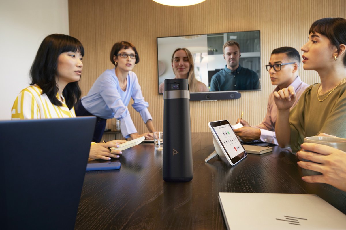 PolyCompany's tweet image. Capture every emotion with the #PolyStudio E360 smart center-of-table companion camera.

Powered by 4 8MP cameras and driven by #PolyDirectorAI framing modes, this 360° camera delivers face-to-face connection in every meeting. 👉 bit.ly/3PbLB3d

#HybridWork #HPAmplify