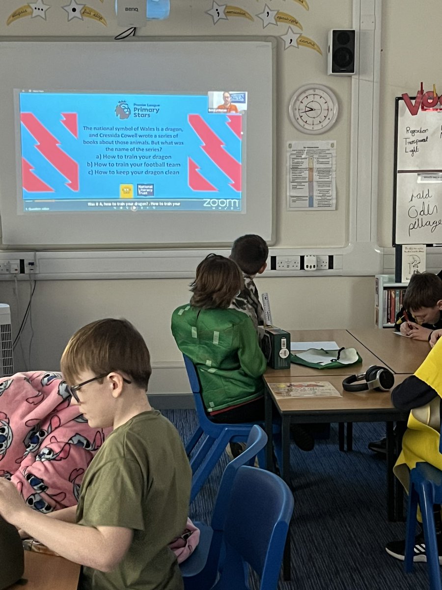 Class 3 tweet media