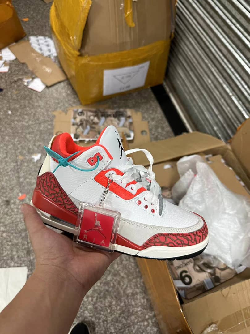 mulindwa872's tweet photo. All your Air  Jordans are available at Affordable prices
0702578351 https://t.co/hUn2UE708K