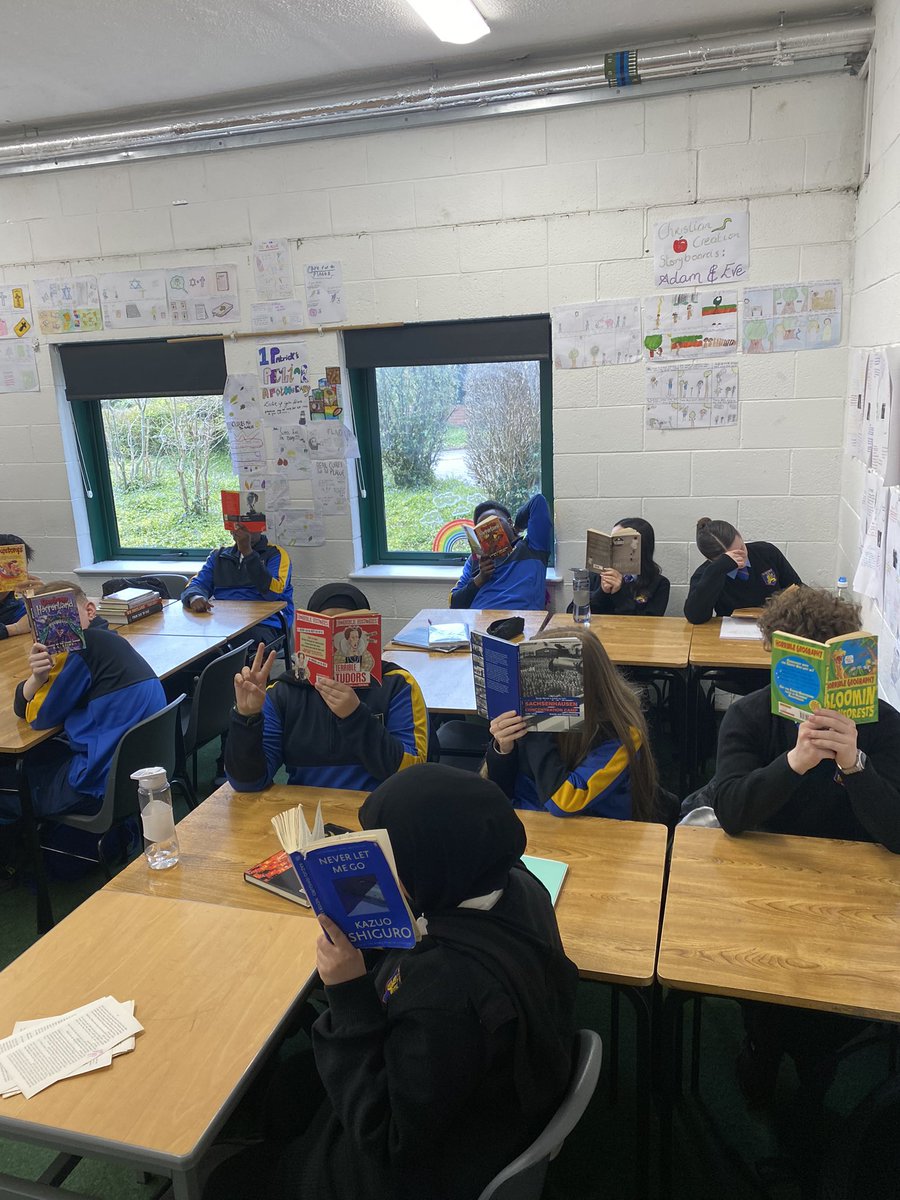 Miss Morrin tweet media