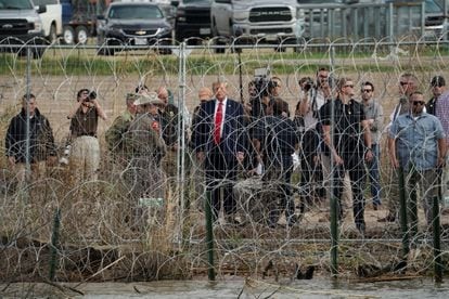 MARH_ITAM's tweet photo. La migración será un tema crucial para las próximas elecciones en Estados Unidos 🇺🇸. @emiliaromeroa escribe al respecto en el #ObservatorioElectoral.

Consulta su columna aquí: https://t.co/aAR3grrivE https://t.co/gpNxxvY4o6