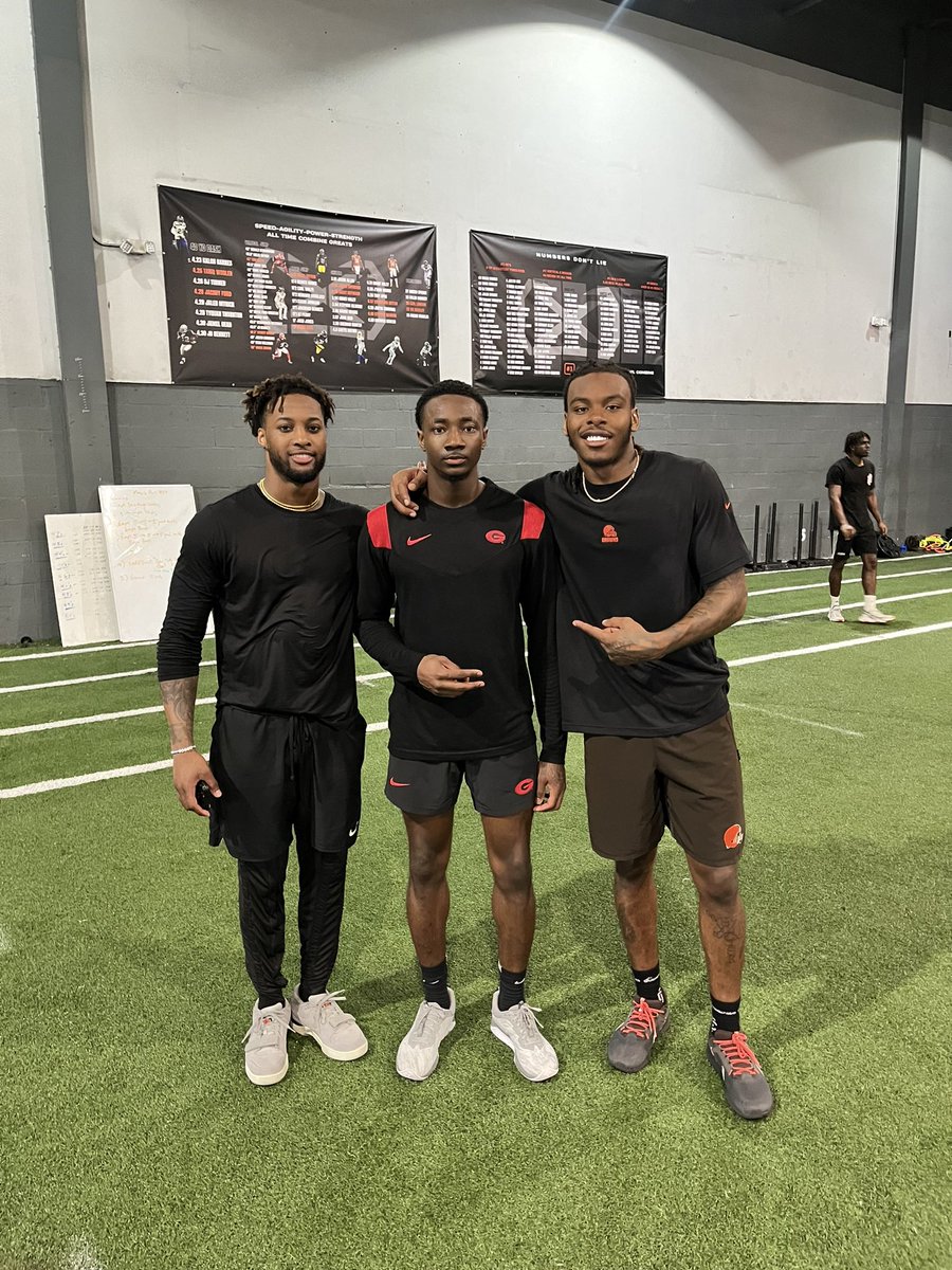 Getting good work in with @denzelward and @MartyMargg1..#GoDawgs #SpringBallUpNext