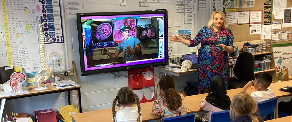 On Monday, Year 3 were treated to an exciting afternoon with Neurosurgeon Louise Saukila. The children were fascinated to hear about their brains! They all say a great big thank you!