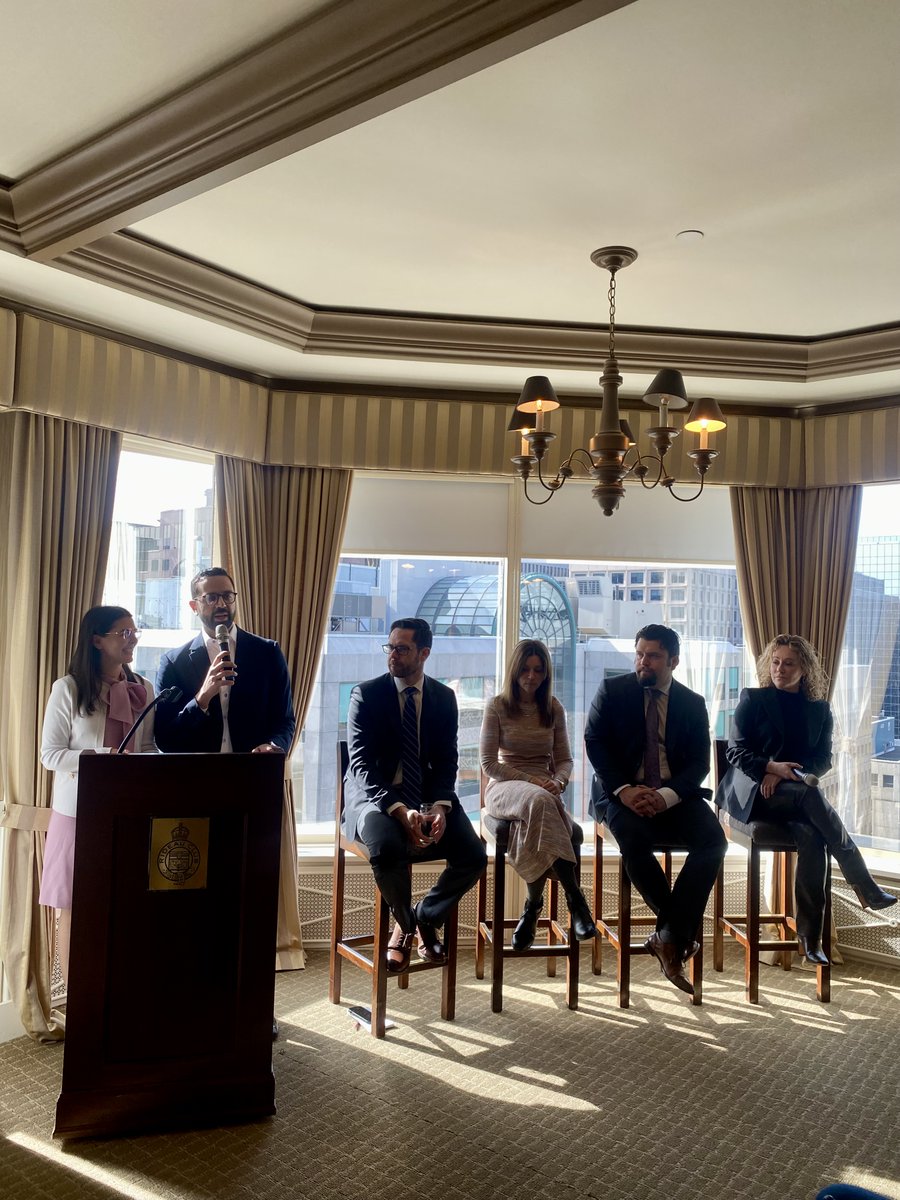 <a href="/crestview_strat/">Crestview Strategy</a>'s <a href="/cmcm1/">Christine McMillan</a> and <a href="/Moe_ali91/">Muhammad Ali</a> today at <a href="/GRIC_IRGC/">GRIC</a>'s panel, "How to Engage with Ministers’ Offices Ahead of a Budget". ⬇️

#cdnpoli #Budget2024