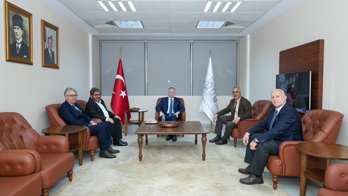 Türkiye Futbol Antrenörleri Derneği (TÜFAD) #İstanbul Şube Başkanı ve Marmara Üniversitesi Spor Bilimleri Fakültesi Dekan V. Sayın Prof. Dr. Mehmet Mustafa Yorulmazlar ve beraberindeki heyet, Valimiz <a href="/gul_davut/">Davut GÜL</a>’u ziyaret etti.

<a href="/tufadistanbul/">Tüfad İstanbul</a>