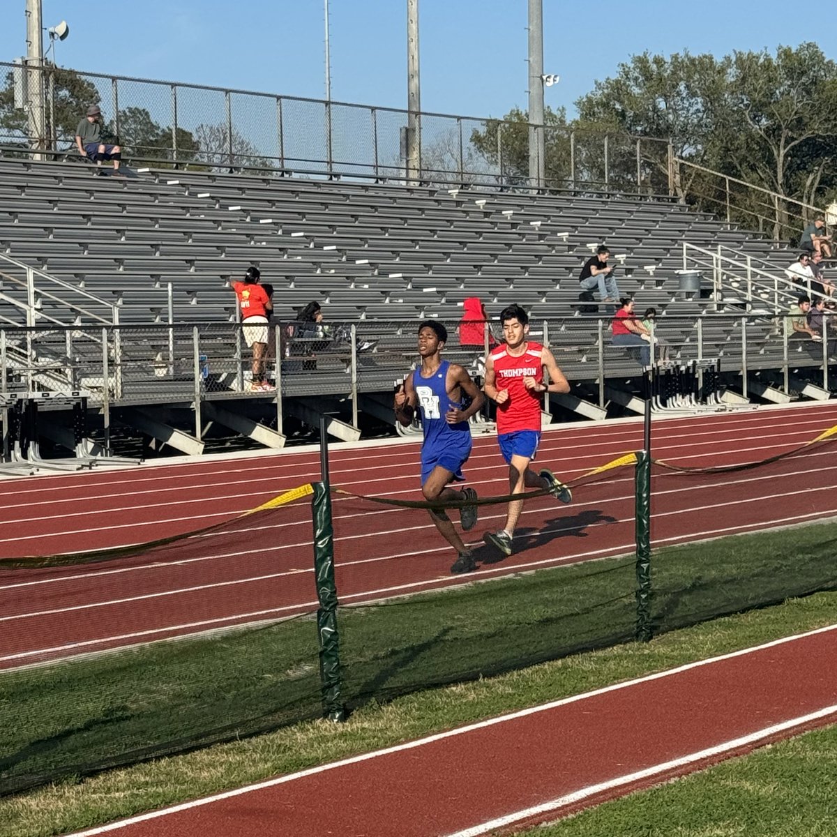 BHIAthletics's tweet photo. Some photos from yesterdays #BHITrack meet. #BHIBears #BHIAthletics Pt. 1 https://t.co/rQytgJgzQF