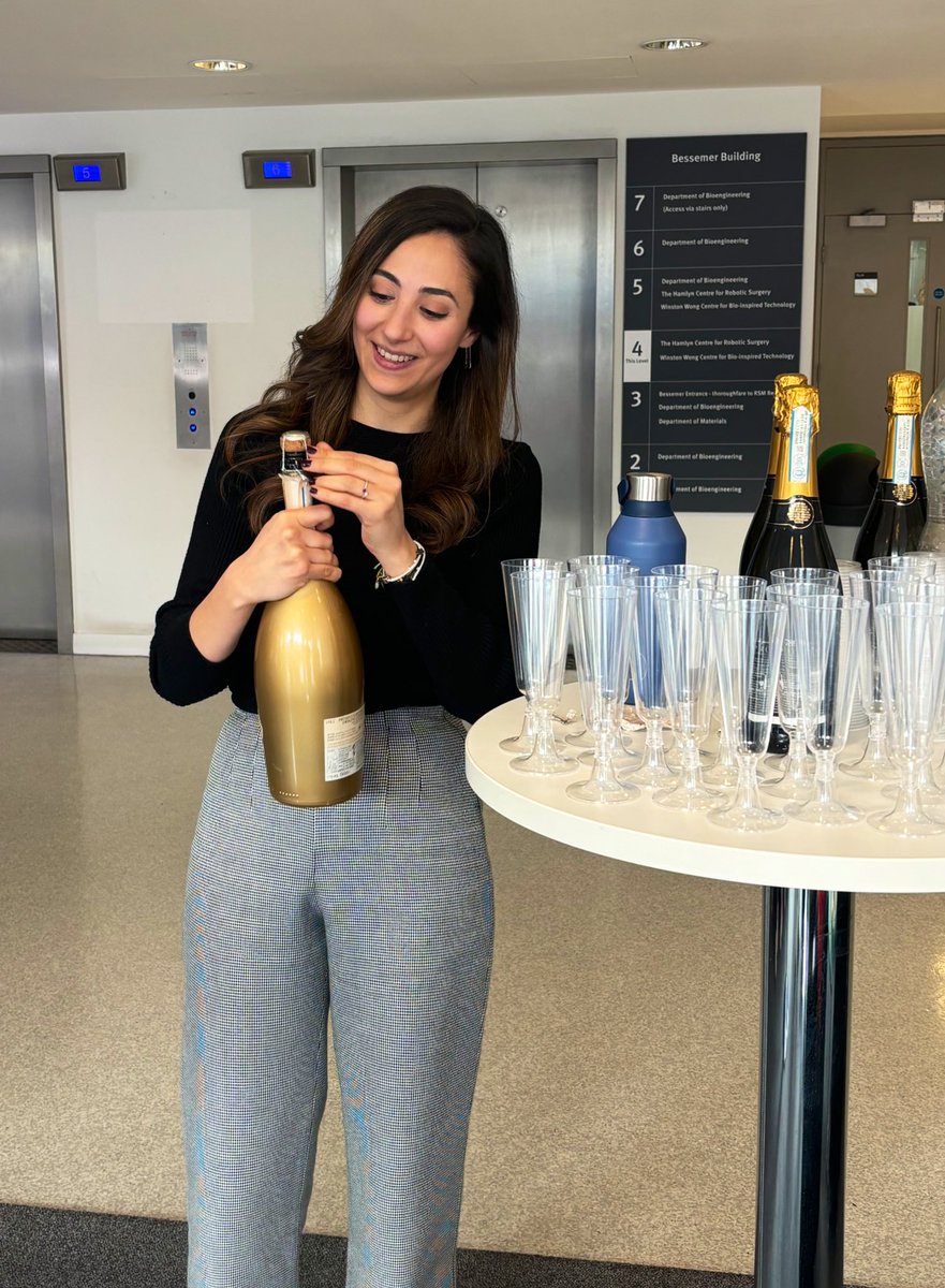 ProfTomEllis's tweet image. Congratulations to Dr Annalise Zouein for successfully defending her PhD today on DNA and RNA based control of mammalian gene expression. Anna was supervised by the brilliant @ceronifranci and was one of Imperial’s first @BioDesignEngCDT students. Very proud of her!