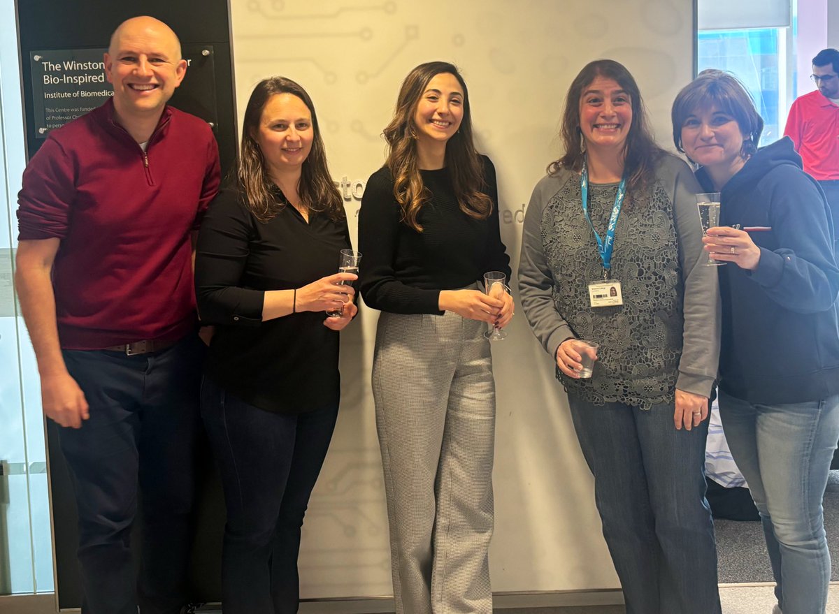 ProfTomEllis's tweet image. Congratulations to Dr Annalise Zouein for successfully defending her PhD today on DNA and RNA based control of mammalian gene expression. Anna was supervised by the brilliant @ceronifranci and was one of Imperial’s first @BioDesignEngCDT students. Very proud of her!