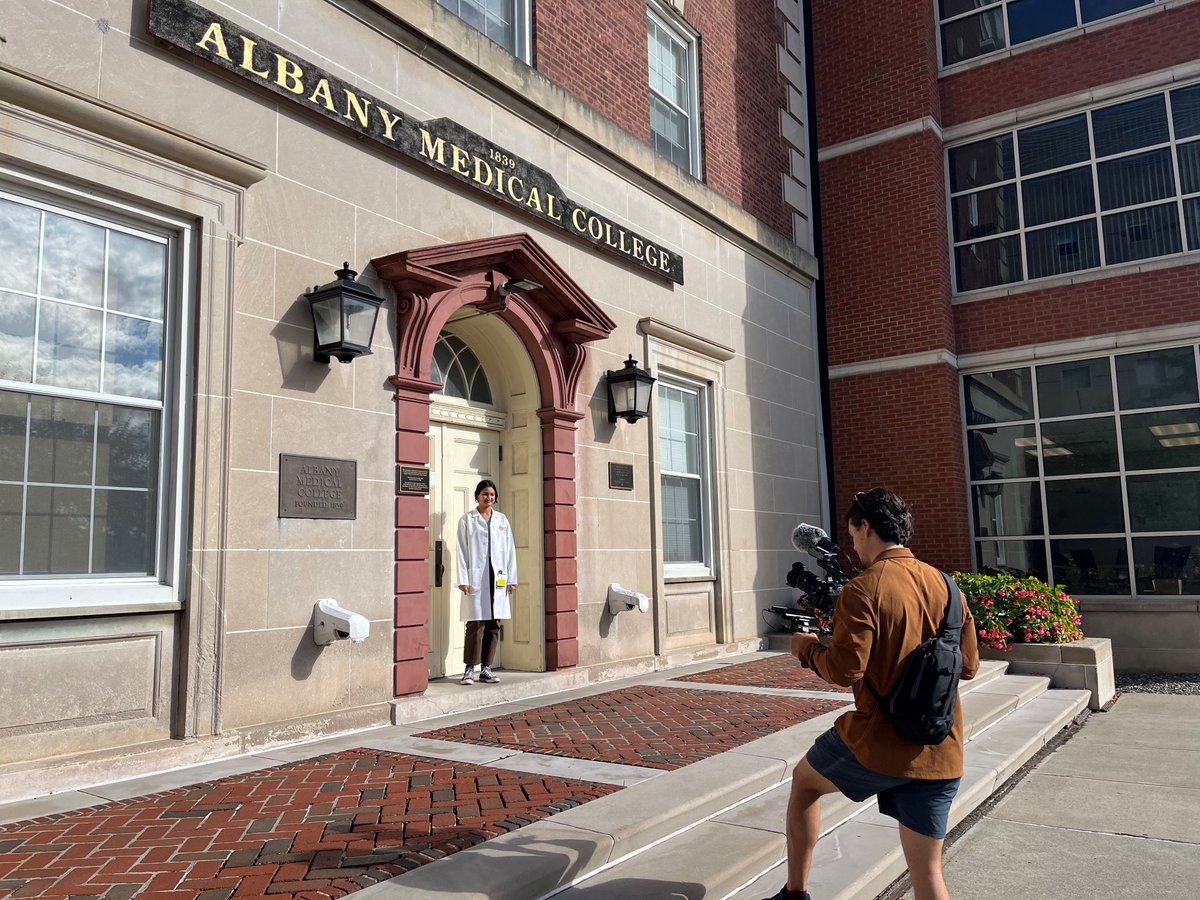 In addition to her studies at @rpi , Kelly Modi is researching Parkinson’s in Dr. Damian Shin’s lab as part of our accelerated joint degree program. More: albanymed.org/news/accelerat…