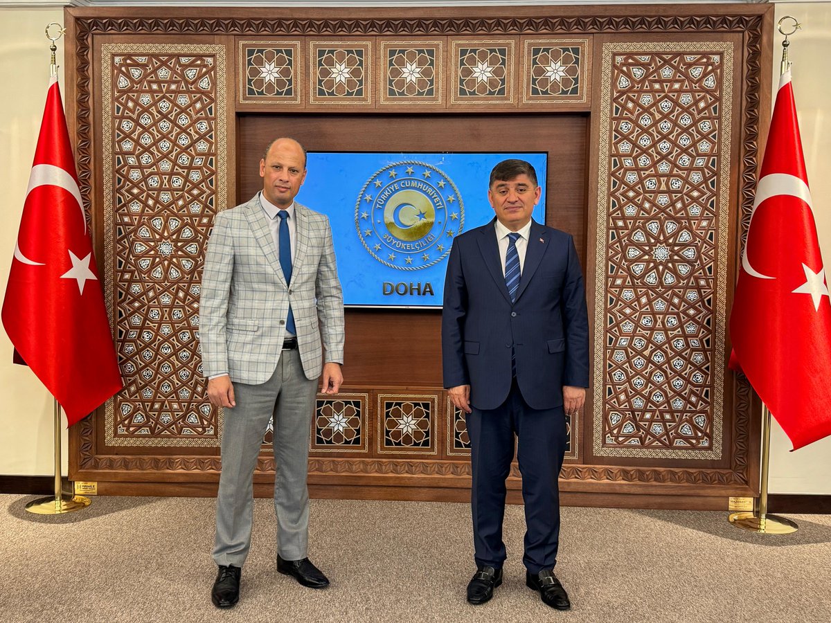 TC_DohaBE's tweet photo. اجرى سعادة السفير د. مصطفى كوكصو مقابلة تحدث فيها عن "شهر رمضان التقليدي في تركيا"  مع مراسل صحيفة الوطن السيد كرم الحلاوي، إحدى مؤسسات الصحافة والنشر العربية الرائدة في قطر.

@al_watanQatar https://t.co/rulvMbTRzf