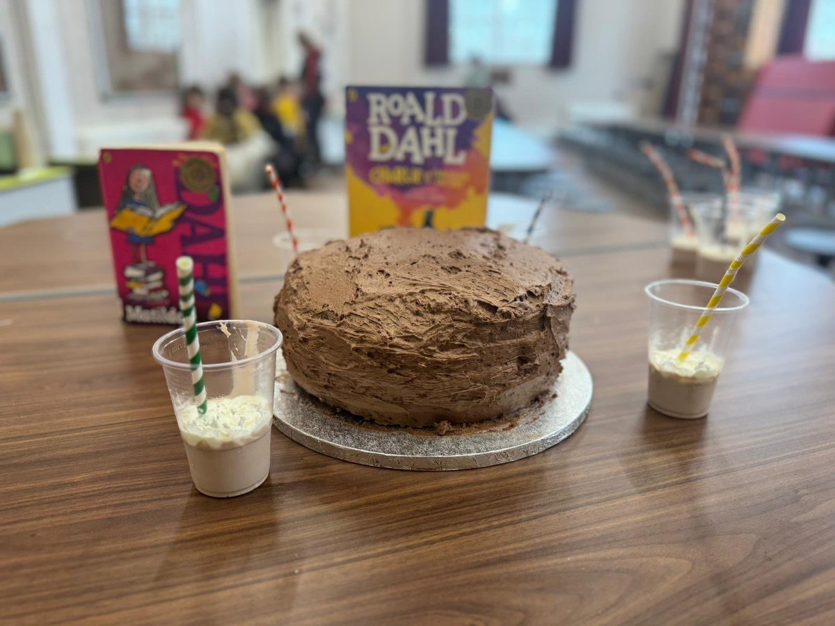 Leigh_Primary's tweet photo. Emma's kitchen created a special World Book Day themed lunch. Our pupils loved the mudburgers and snozzcumber salad, but especially loved Bruce Bogtrotter's chocolate cake ♥️ https://t.co/DpU9740645