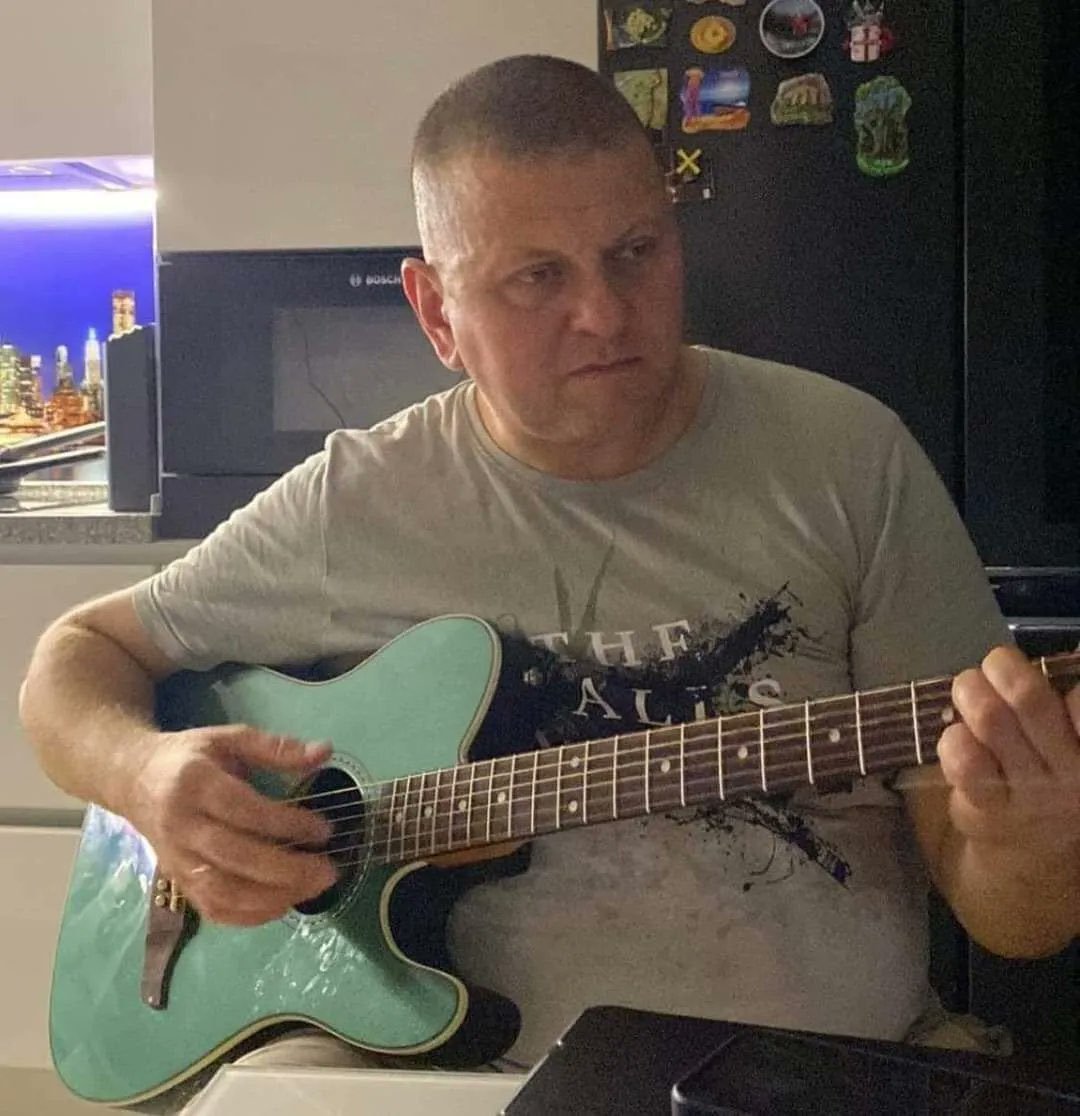 InYv_Sergienko's tweet photo. Вибачте, таке враження, шо війна закінчилася і бойові генерали можуть собі дозволити залишити країну. Невже в Лондоні рівнозначний по важливості фронт, де так необхідні зараз професійні знання та навички? Таке... https://t.co/IjOJKKjBZs