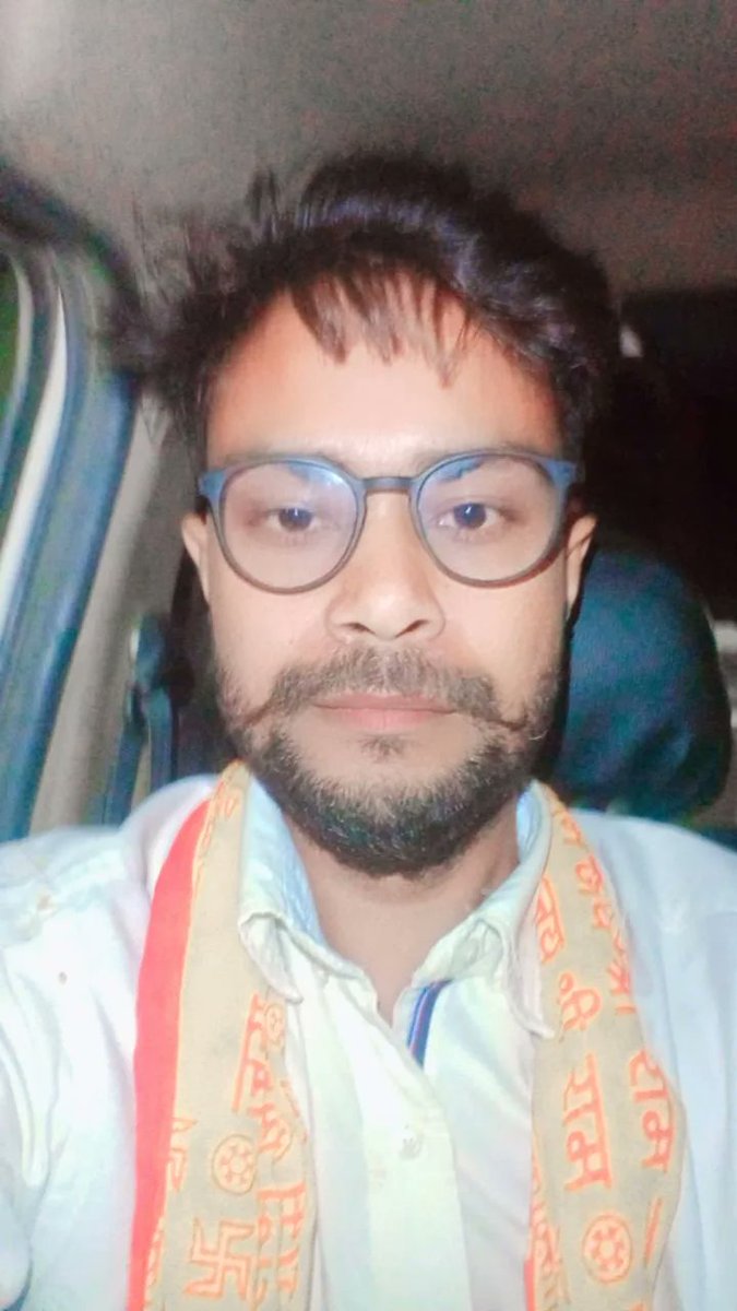 TheGreatBrmhan's tweet photo. आज दोस्तों के साथ @bageshwardham  सरकार जी के दर्शन के लिए ।
@welcom5454 @rashmi_09999 https://t.co/Zgay0pQXVp
