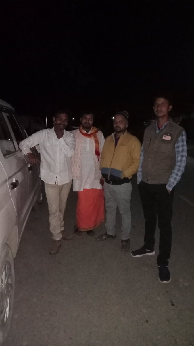 TheGreatBrmhan's tweet photo. आज दोस्तों के साथ @bageshwardham  सरकार जी के दर्शन के लिए ।
@welcom5454 @rashmi_09999 https://t.co/Zgay0pQXVp