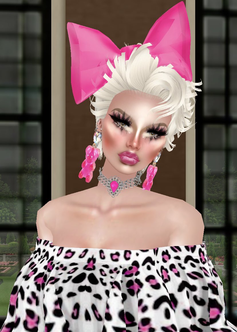 ladydianaaids's tweet photo. category is… #BadKids, #Jasonsrising 🩷 @ITSJEREMYSCOTT designed this look specially for la grande dame! my custom @Moschino punk eleganza extravaganza gave it to you so good, i don’t even gotta use my hands afterwards 🫦 gagged yet? #TheTraitorsSM ⚜️ (+ get into the #DiCut) https://t.co/ziI44vNl9g