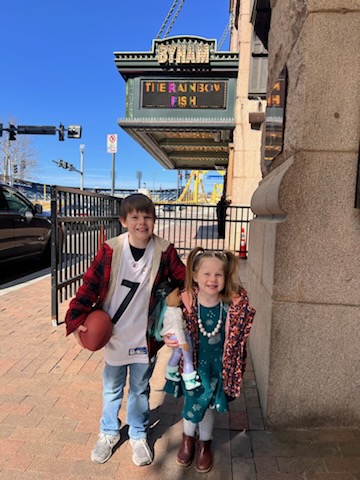 Wonder and awe filled these two young minds with color and sparkles in their eyes at The Rainbow Fish live theatre performance! ✨🐟 @CulturalTrust