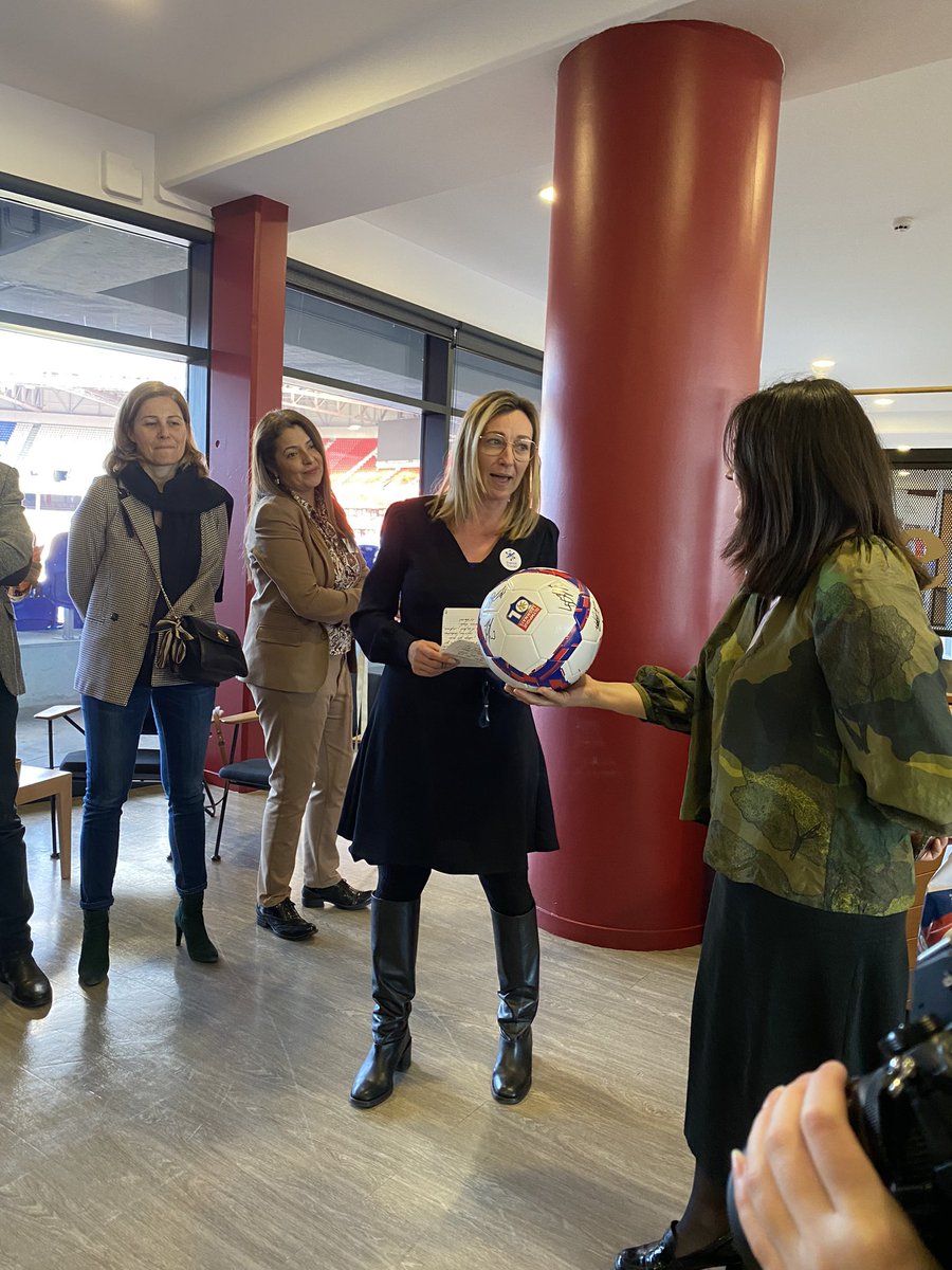 christelle_blot's tweet photo. MIXITÉ TOUR France Travail. Merci à tous nos partenaires, nos 36 fidèles entreprises inclusives présentes et aux 610 candidats qui ont osé découvrir des métiers qui n’ont pas de genres.
#olfondation #missionlocale #capemploi https://t.co/QYYYWEmSzy