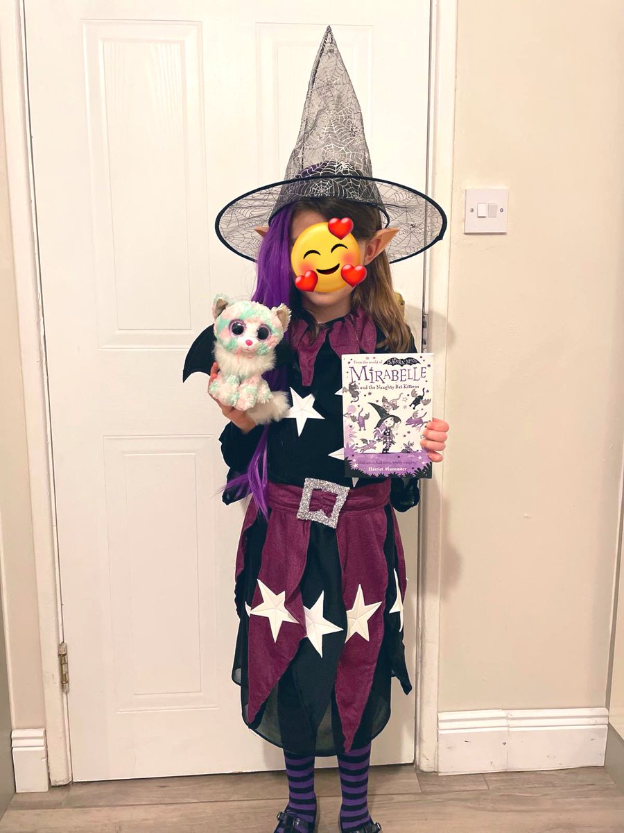 @H_Muncaster little legs requested to be Mirabelle Starspell for #WorldBookDay #WorldBookDay2024 she is absolutely besotted with #mirabelle and #isadoramoon and adores nothing more than a visit to @KerrsBookshop to pick up her next editions