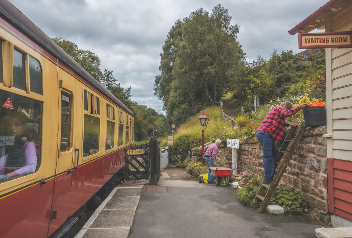 The last winning photo for #NYMRPhotoFriday was by Jules Brookes. 📸

For your chance to WIN 2 adult Annual Tickets for the NYMR, send your photos in the comments with the hashtag #NYMRPhotoFriday and we'll be picking our one favourite. 🎟

T&Cs nymr.link/PhotoFriday