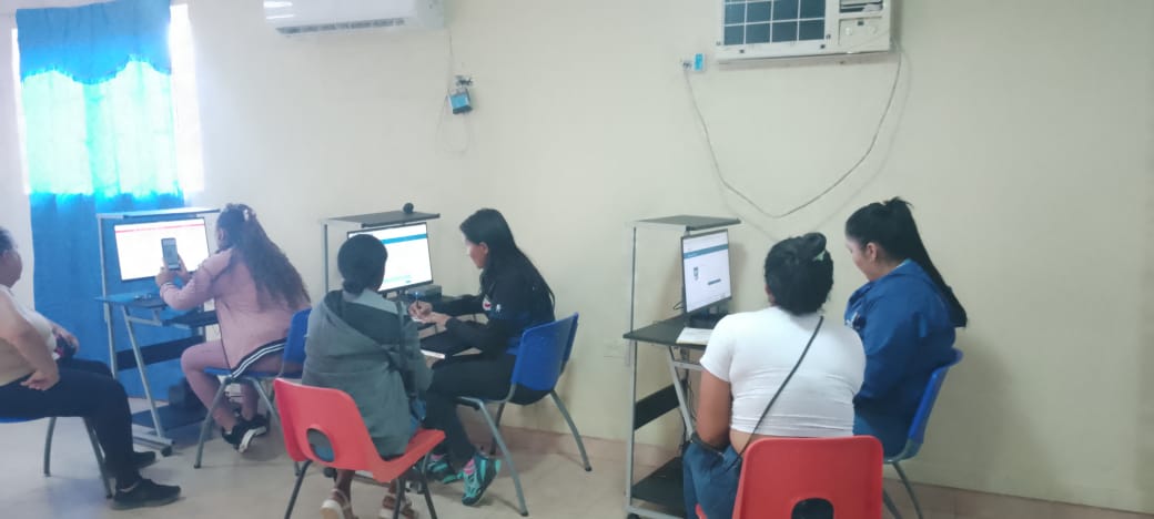 danielasocialis's tweet photo. Jornada de escaneo y actualización del sistema patria en #Fal29 
@LaRosaInfoVE 
@Carmen_Vzl https://t.co/2eeNN3CgWr