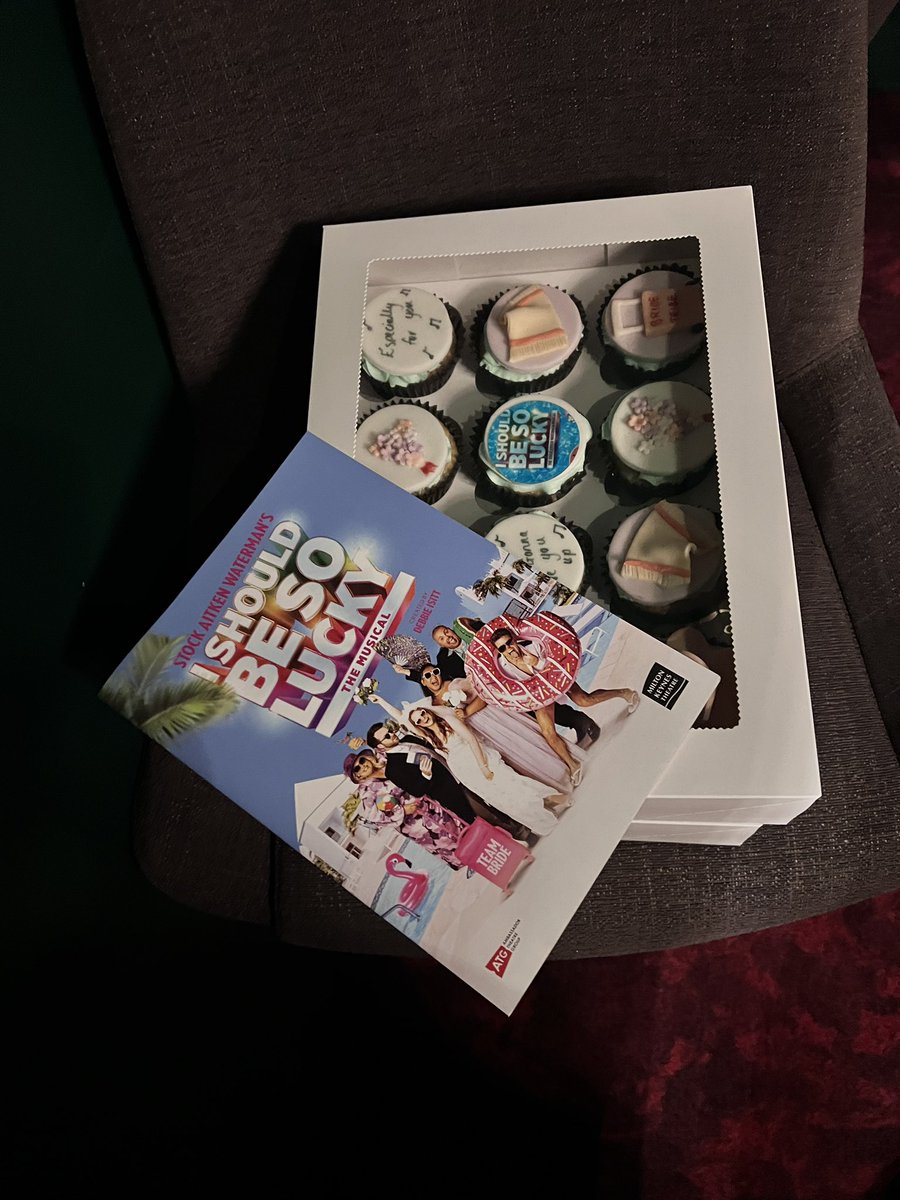 We have cakes! 🧁 <a href="/SoLuckyMusical/">I Should Be So Lucky</a>  

80 folks here tonight plus an exclusive <a href="/OUTGBC/">OU Theatre Bookers</a>  event post show 🌴🕺🏻💃🏻<a href="/DominicAndersen/">Dominic Andersen</a> <a href="/ralphbogard/">Ralph Bogard (he/him)</a> <a href="/Matthew_croke/">Matthew Croke.</a> <a href="/emmacrossley7/">Emma Crossley</a> <a href="/GiovanniSpano5/">Giovanni Spano</a> @garytaz <a href="/SydneyIsittAger/">Sydney Isitt-Ager</a> <a href="/jessicacaca7/">Jessica Daley</a> <a href="/KadeFerraiolo/">Kade Ferraiolo</a> <a href="/_ScottPaige/">Scott Paige</a> <a href="/LucieMaeSumner/">Lucie-Mae Sumner</a> <a href="/annaunwin/">Anna Unwin</a>
