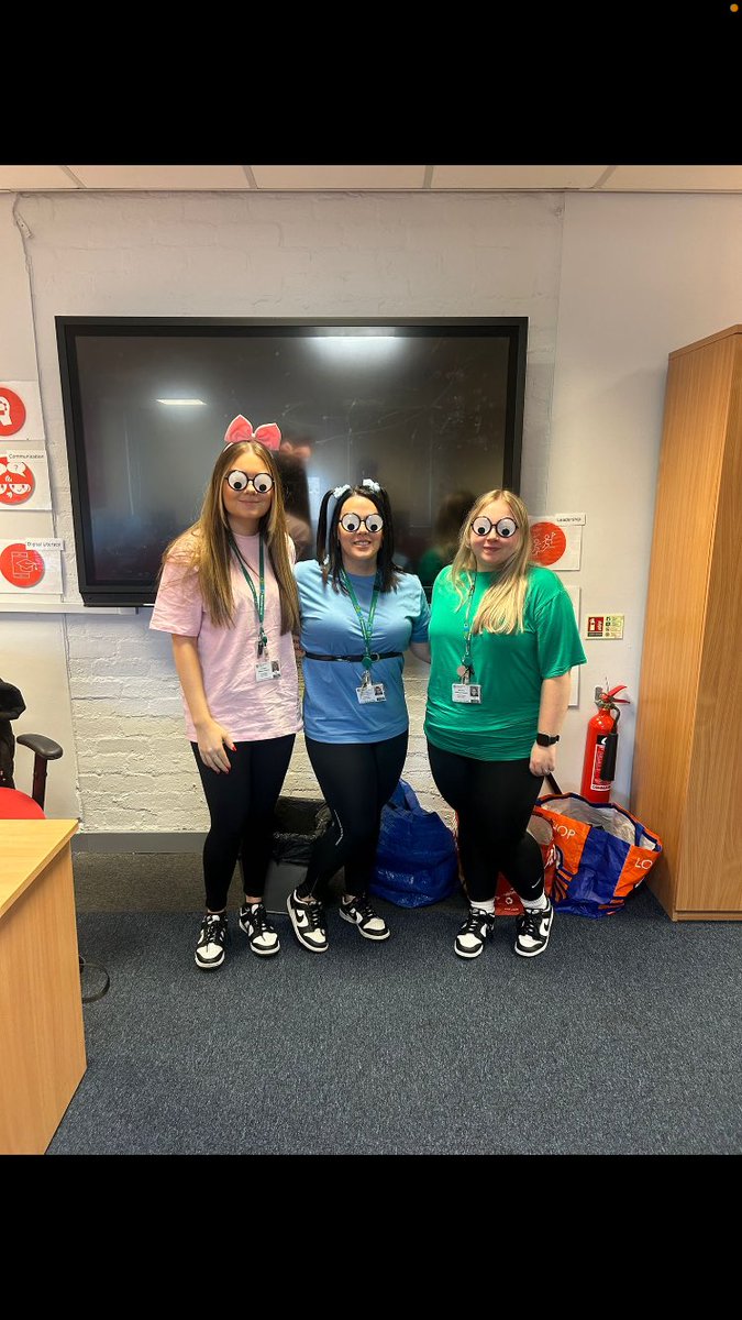 The Business department dressed up for #WorldBookDay2024 #powerpuffgirls @WhitburnAC @WorldBookDayUK 📖 😃