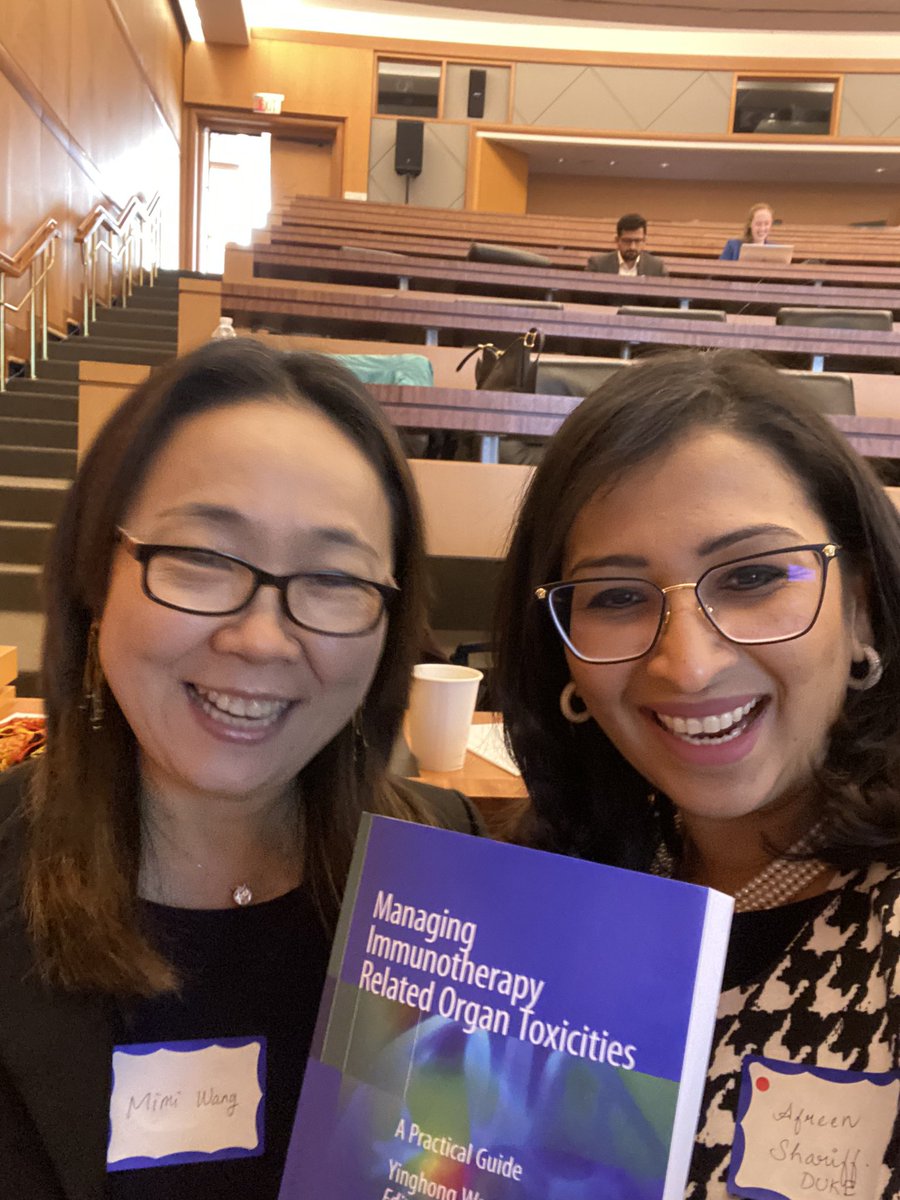 I get a signed copy from @mimiwang @MDAndersonNews. Love meeting her always. 😀 #irAE24