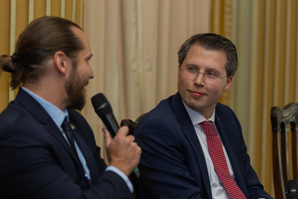 Recently, @ColumbiaUEnergy's Professor Harry Verhoeven, @columbiaclimate's Dr. @nicolaslippolis, and @lumadias MIA '24 traveled to Rio de Janeiro to support @g20org's discussion on climate change and the newly-created Global Biofuels Alliance.