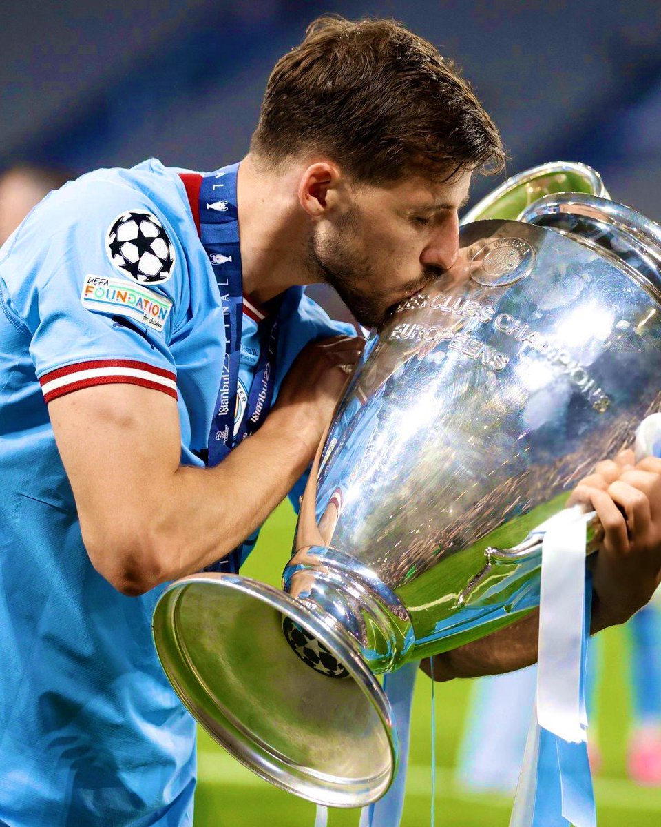 cityreport_'s tweet image. Ruben Dias: “In a club like #ManCity, and my previous club [Benfica], our greatness will be shown in the way that these comments don’t affect us because we know what we’ve done. We know what we’ve conquered, we know what we’re going for, and what’s to come. We don’t do it for…