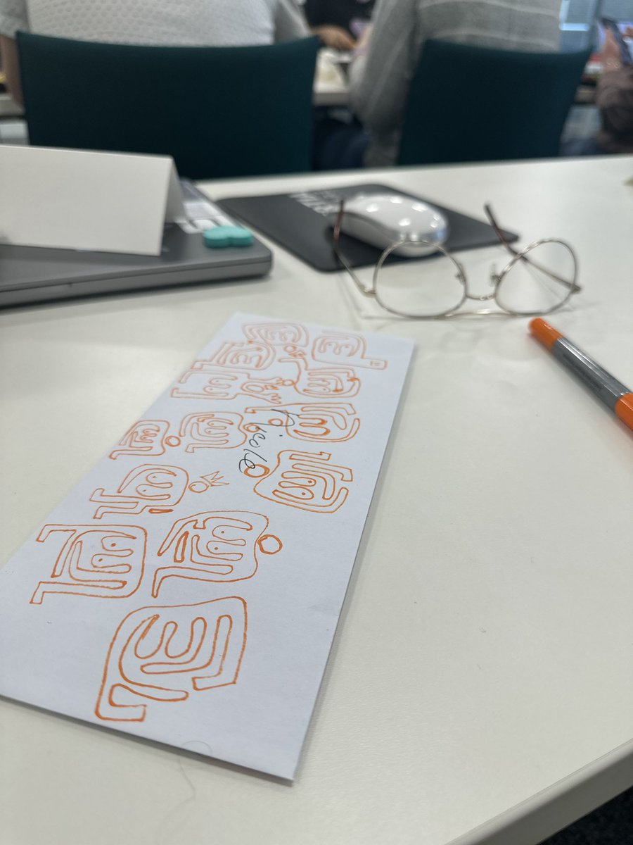 thecaulkartist's tweet image. #createdaily #sketchdaily 
Day 21 and 23