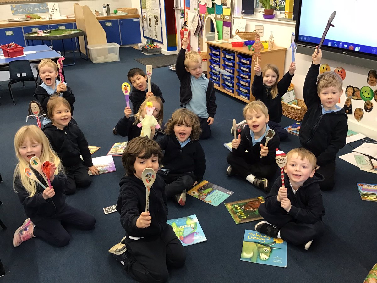 edjeffersclass's tweet photo. Fantastic world book day today! https://t.co/rSjlL2VvEq
