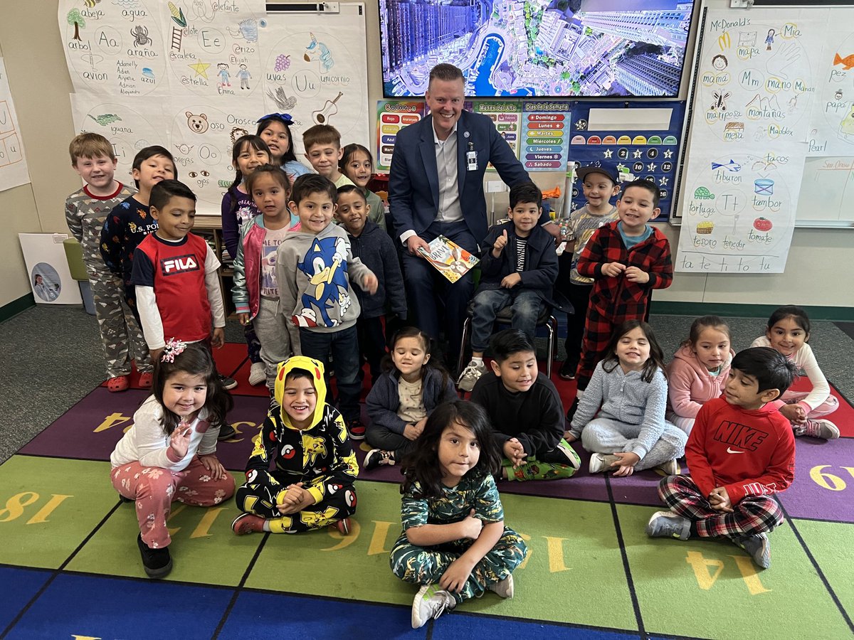 David Shimer (@davidshimer1) on Twitter photo Read across America week! Thanks to Ms. Orosco from <a href="/scamathew/">SCA Mathew</a> for the invite to her class to read. Nothing better than getting away from the office and spending time with our kids! I have a lot of new friends now. Even got invited to one friend’s bday party! 😁 Read across America week! Thanks to Ms. Orosco from <a href="/scamathew/">SCA Mathew</a> for the invite to her class to read. Nothing better than getting away from the office and spending time with our kids! I have a lot of new friends now. Even got invited to one friend’s bday party! 😁