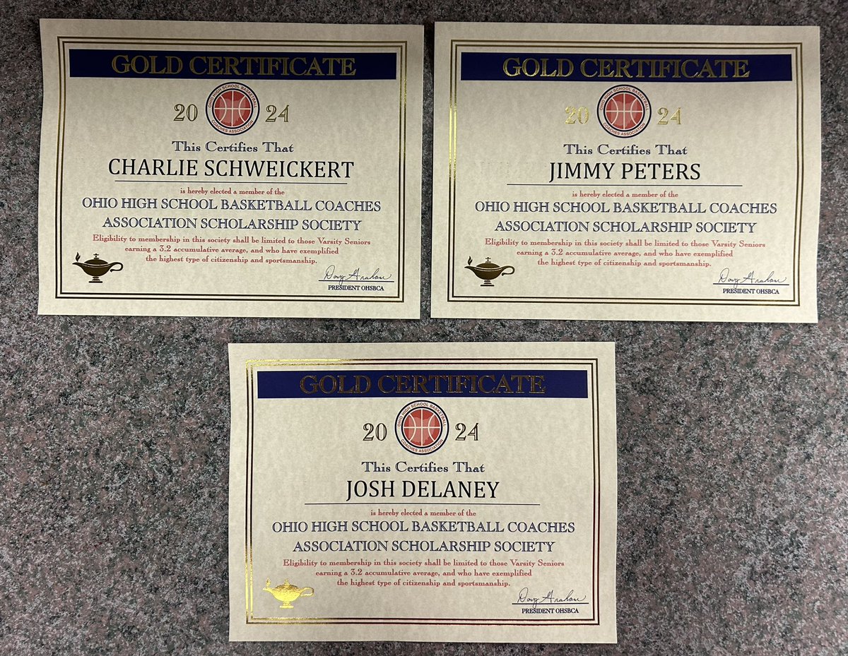 cwoodbasketball's tweet photo. ๐น๐ Congrats to our OHSBCA Scholar-Athletes
#classroomFIRST #Proud https://t.co/5PZLDBeFfH