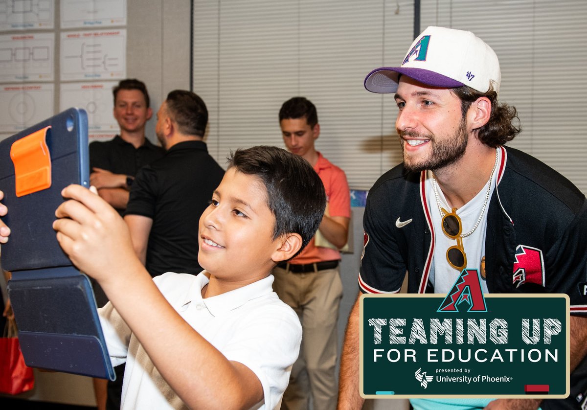 Time is running out to apply for our #Dbacks and @UOPX Team Up for Education Grant! Educators and school admins are encouraged to apply for up to $10K to help transform their schools and/or educational initiatives. Apply by March 15 at dbacks.com/teamupfored #DbacksGiveBack