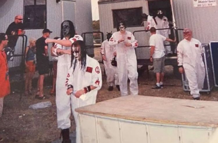 slipknothrly tweet picture