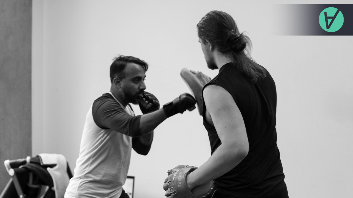 campus4learning's tweet photo. 🥊💓 Elevate your heart health with #Padwork &amp; #Boxing! These workouts boost your HRV, making your heart more resilient and reducing disease risk. Get ready to punch your way to a stronger, stress-resistant heart! 🛡️💥 #HeartHealth #HRVHeroes https://t.co/3SsE3OMsF3