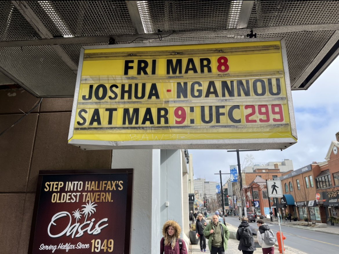 Big fight weekend coming up! 🥊 🍻
Joshua vs Ngannou - Friday
UFC 299 - Saturday
#halifax #fightnignt #dazn #ufc #ufc299 #oasispub #halifaxns #downtownhalifax #halifaxlocal #springgardenroad