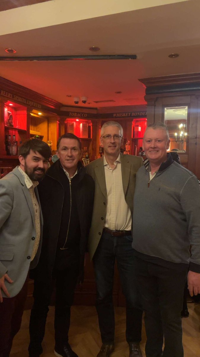 Great night at #CheltenhamFestival  preview night - lovely to meet the legend <a href="/AP_McCoy/">AP McCoy</a> 🤙🏻🏇🏻