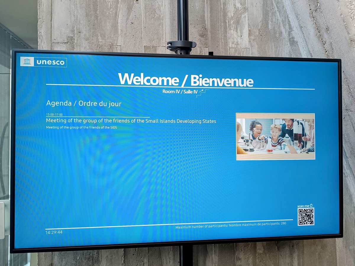 1ère réunion du Groupe des #Amis des petits États insulaires en développement depuis l'adoption de la Stratégie opérationnelle pour les #PEID par la Conférence générale. Échanges fructueux autour des programmes accélérateurs &amp; la mobilisation de ressources.