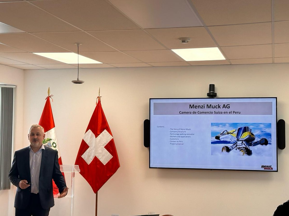 SwissChamPeru's tweet photo. El jueves 29 de febrero, la empresa suiza Menzi Muck presentó la innovadora Retroexcavadora Araña, solución versátil para terrenos irregulares y de difícil acceso que trabaja en los lugares más empinados de los Alpes suizos. 

#theSwissway https://t.co/Y5cz0bTQNK