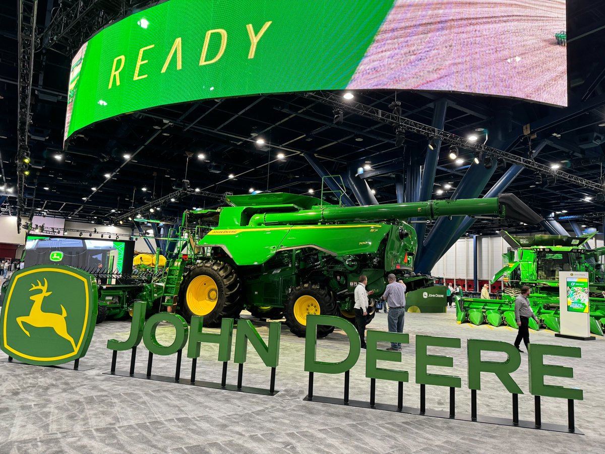 AgDataTE's tweet image. We enjoyed seeing many of our ADT Certified Members at Commodity Classic, like our friends at @JohnDeere - our members are committed to transparency, simplicity and trust in the use of #AgData.