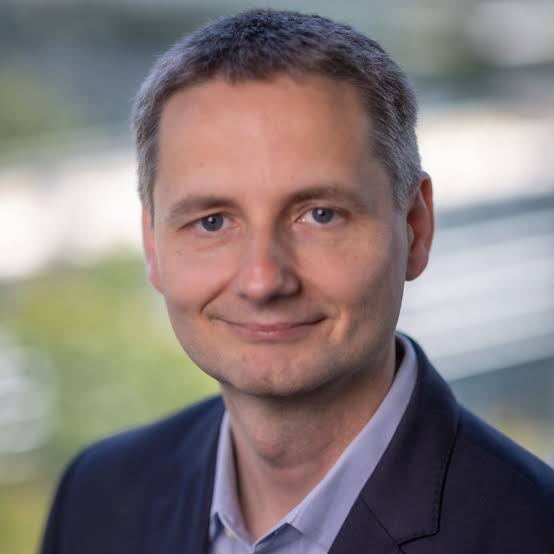 Congratulations to <a href="/PencinaPhd/">Michael Pencina, PhD</a> on being named to the <a href="/CHAI_nonprofit/">Coalition for Health AI (CHAI)</a> Board of Directors! Pencina is the faculty director for Duke CTSI's Biomedical Informatics and Data Science Pillar.

📰: coalitionforhealthai.org/updates/march-…