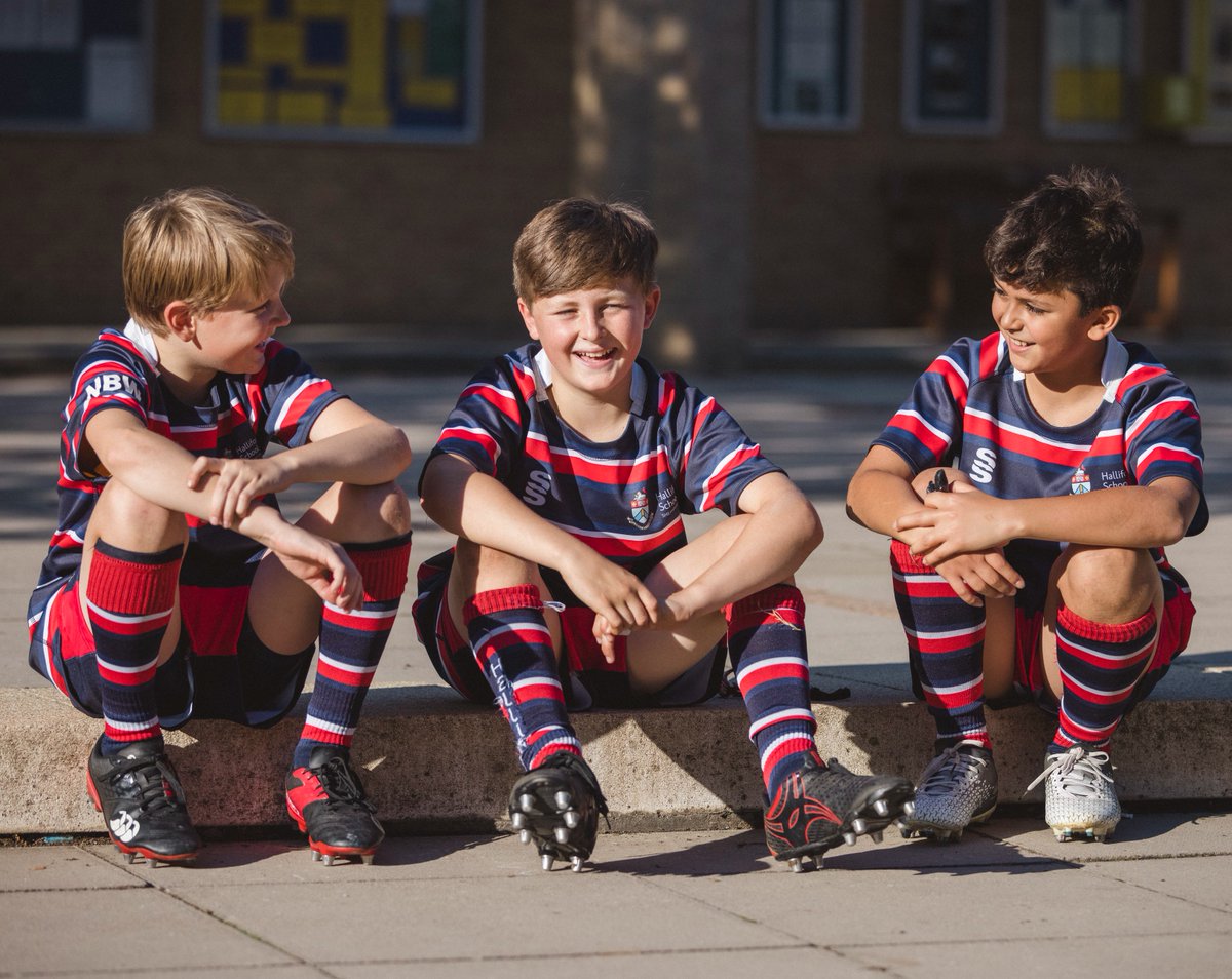 surridgesport's tweet photo. Distinctive. Customised. Unmatched.

"We were able to design a range of kit that suited our needs as a school and the end product is a sports kit we are all incredibly proud of." James Davies, Headmaster of @hallifordhead. 

Ready to be the envy of your competition?

#sport https://t.co/xCf3mTyMKq