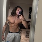Photo by Handful🍆 (@DavidHandful)