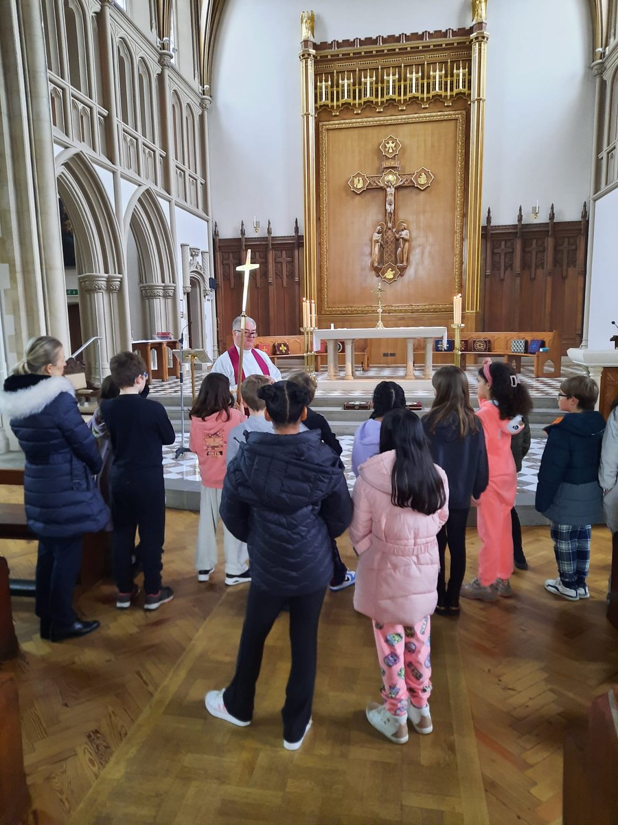 StJoesPutney's tweet photo. As part of our preparation during Lent, Monsignor Matthew prayed the Stations of The Cross with Year 5. It was a wonderful chance to pray together and take time to explore the church.
#LearningToLoveLovingToLearn https://t.co/5i3yp9lrwm