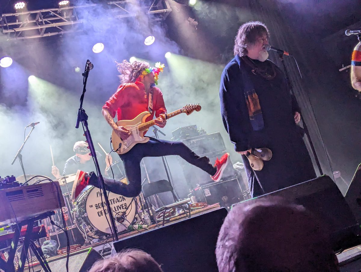 gregarthur100's tweet photo. #TSOOL were bonkers good last night. BONKERS. GOOD.

📷 @adamprior https://t.co/hNRu05SEIi