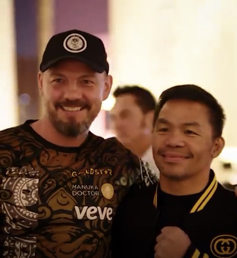 TheCrayMountain's tweet photo. #teamParker #teamVeVe swag https://t.co/3sTrPluNfI