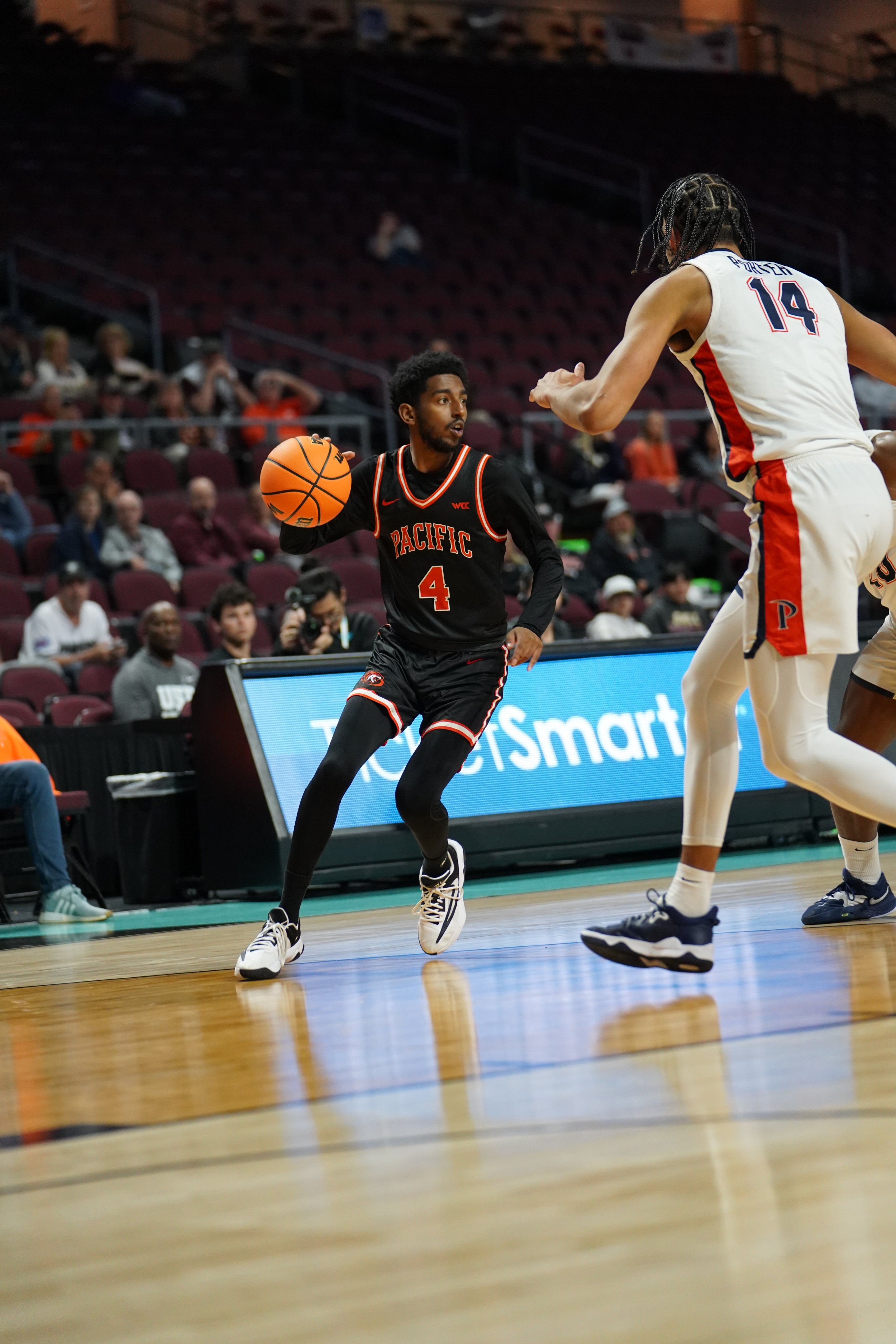 Pacific Men s Basketball PacificMensBB X